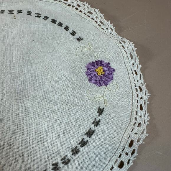 Vintage Floral Embroider Lace Oval Doily Coaster Table Top Chair Antimacassar - Picture 5 of 6
